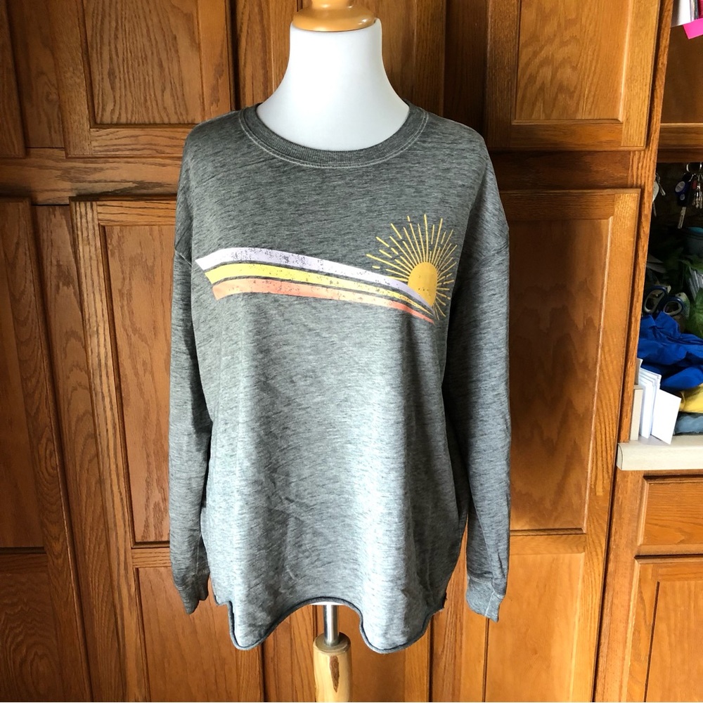 🎄C&C California Gray Sun Graphic Long Sleeve Tee Top Size L